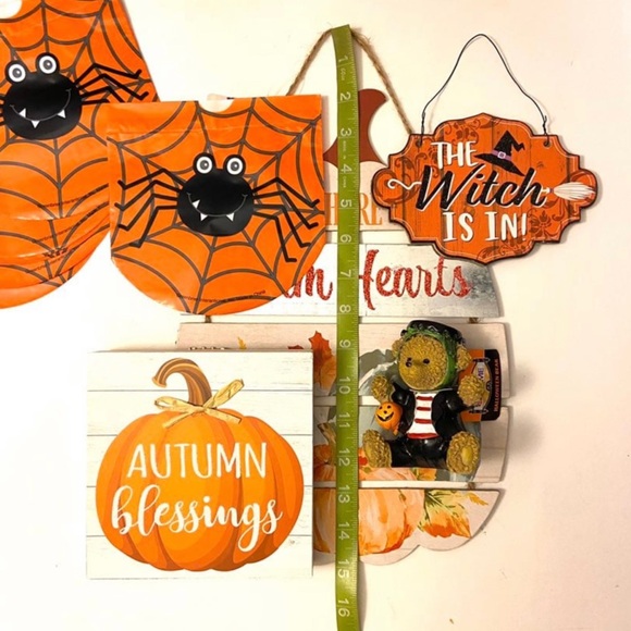5/$15 🎃 Fall Halloween Bundle Plaque Signs Bear Drawstring Treat Spider Bags - Picture 2 of 6